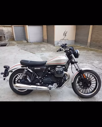 Moto guzzi v9