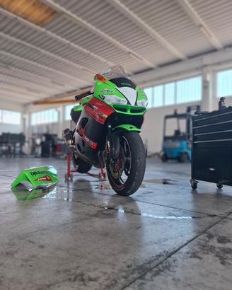 MOTO PRONTO PISTA