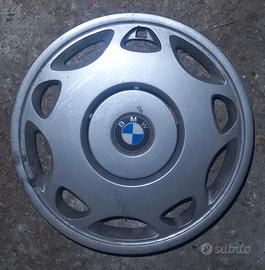 4 cerchi completi di copricerchi per BMW.