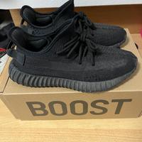 YEEZY BOOST 350 V2