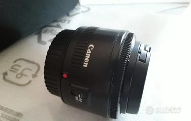 obiettivo Canon 50mm f1.8 come nuovo + paraluce