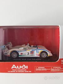 Modellino Audi R8 