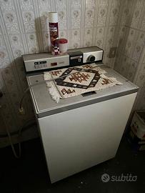 Lavatrice vintage Ignis a carica dall'alto