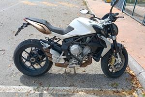 MV augusta 695