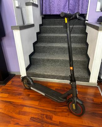 Monopattino elettrico pro 2