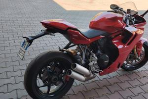 ducati supersport 950s