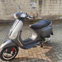 PIAGGIO VESPA  150