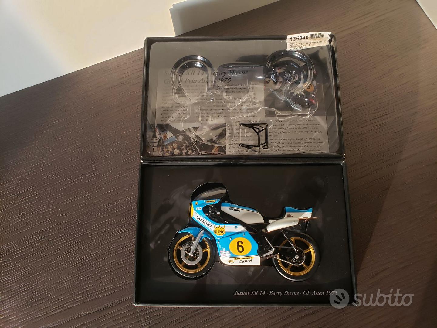 Suzuki RG 500 XR 14 Barry Sheene 1975 - Minichamps Suzuki RG 500 XR 14 Barry Sheene 1975 - Minichamps