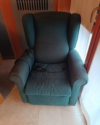 Poltrona relax elettrica con telecomando