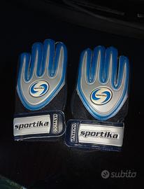 Due paia di guanti portiere Sportika
