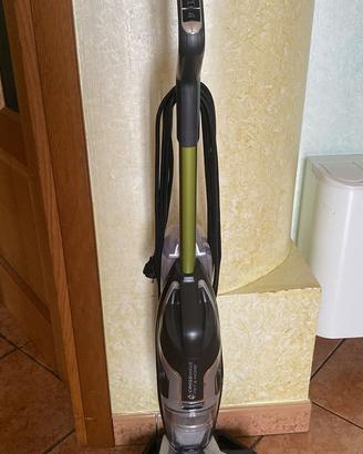 Aspirapolvere e lava pavimenti