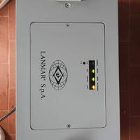 alimentatore 24 v. 15 A.