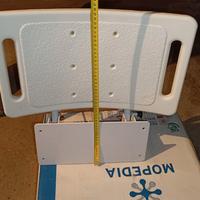 sedile a muro per doccia 