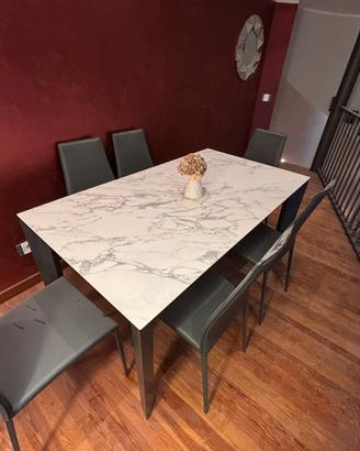 TAVOLO DI DESIGN CALLIGARIS CON SEDIE