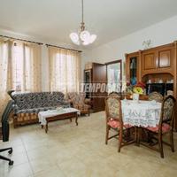 TRILOCALE AMPIO CON BOX E POSTO AUTO