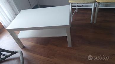 Armadio,letto,tavolinetto caffe'