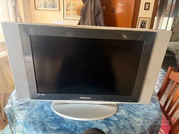 Tv samsung plasma 32” NO smart