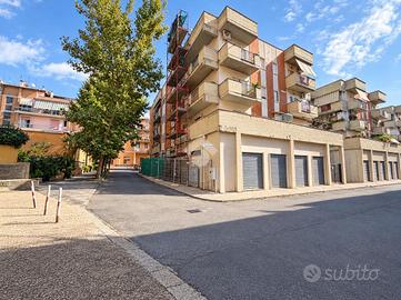 3 LOCALI A GENZANO DI ROMA