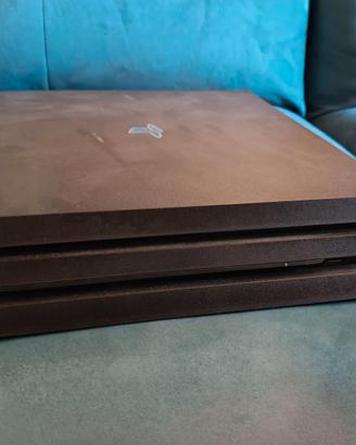 PS4 Pro 1TB + 2 giochi