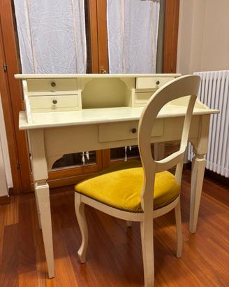 Sedia imbottita in velluto stile proen