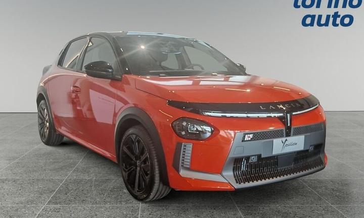 Lancia Ypsilon Hybrid e-DCT HF Line