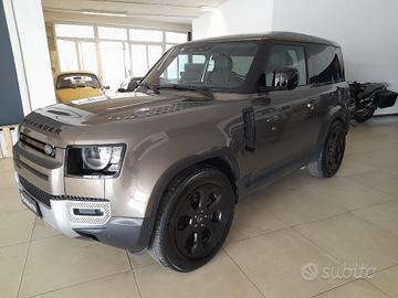 LAND ROVER Defender (2019) Defender 90 3.0D I6 ...