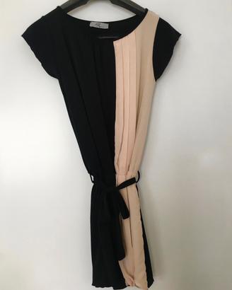 Vestito simmetrico rosa nero