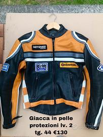 giacca e guanti moto