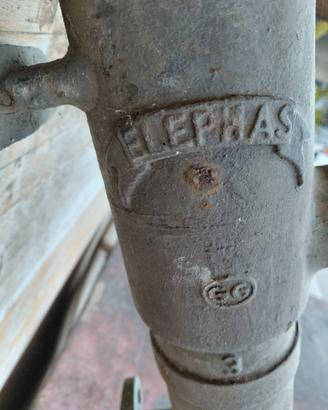 pompa a mano Elephas