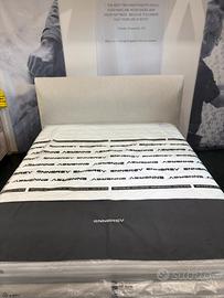 Letto matrimoniale Ennerev + materasso nuovo