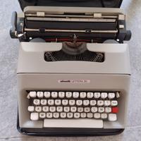 Macchina da scrivere Olivetti lettera 35