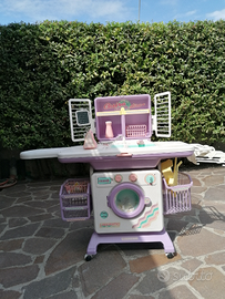 Cesira lava e stira. Lavatrice gioco bambina