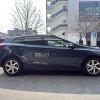 Volvo v40 cross country T3 business plus geartroni