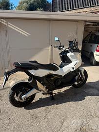 Honda xadv