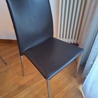sedia in cuoio e acciaio