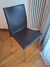 sedia in cuoio e acciaio