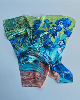 Foulard 70x70 cm in seta al 70% e viscosa al 30% 