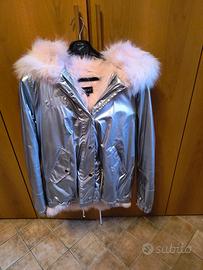 Giacca con pelliccia sintetica interna