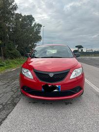 Lancia Y ecochic 1.0 FireFly Hybrid