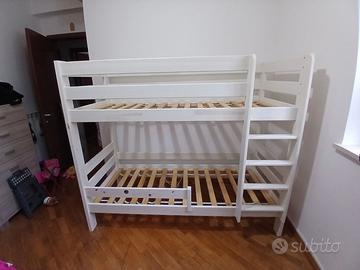 Letto a castello in legno bianco