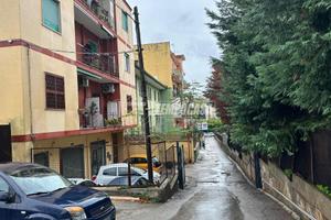 Magazzino a Napoli Via TERRACINA 1 locali
