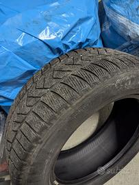 Pneumatici SUV Pirelli Scorpion Winter 235/60/R18