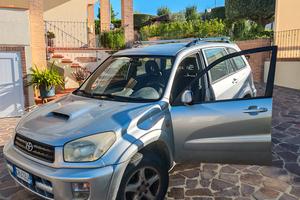 Toyota RAV4 2.0 D-4D (2003)