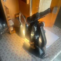 Microscopio modello B.9 della Ernst Leitz Wetzlar