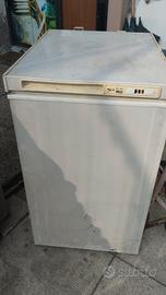 Freezer a pozzetto perfettamente funzionante 