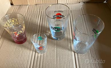 Set per Cocktail. Martini