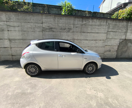 Lancia Ypsilon 205.000 gpl