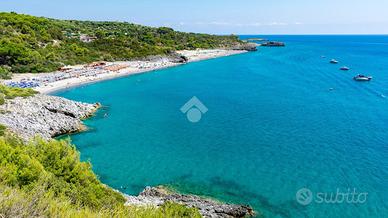 CASA SEMINDIPENDENTE A CAMEROTA