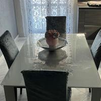 tavolo da pranzo in vetro temperato