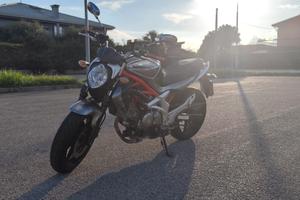Suzuki SFV Gladius 650